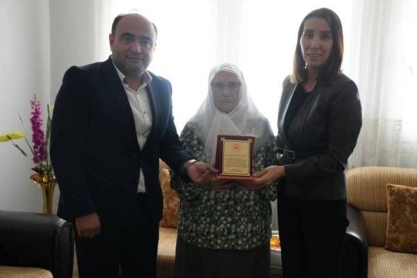 Seydikemer’De Nezahat Teyzeden Örnek Davranış