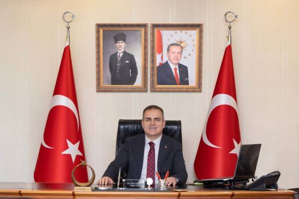 Vali Akbıyık’Tan 23 Nisan Ulusal Egemenlik Ve Çocuk Bayramı