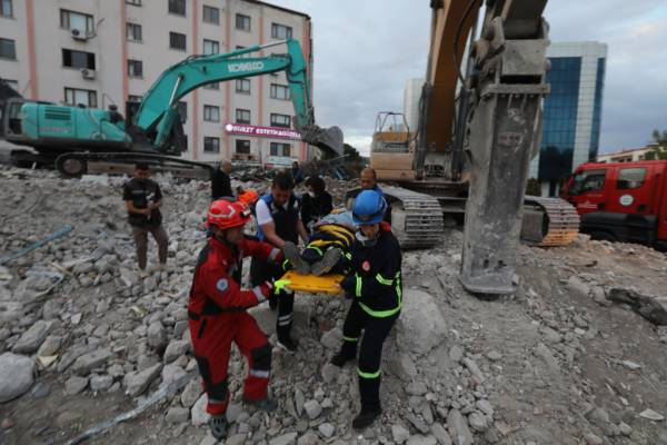 Büyükşehir’den Gerçeği Aratmayan Deprem Tatbikatı