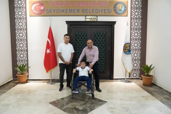 Dmd Kas Hastası Yusuf Eymen’den Başkan Akdenizli’ye Ziyaret