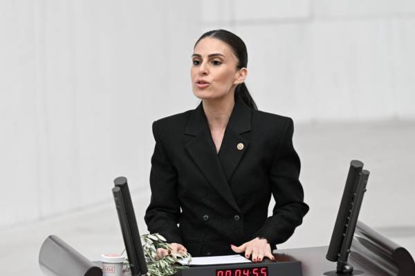Milletvekili Özcan, “Akp’siz Olur, Zeytinsiz Olmaz!”