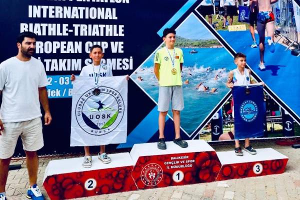 Büyükşehir Sporcusu Kerem Batur’Dan Çifte Madalya