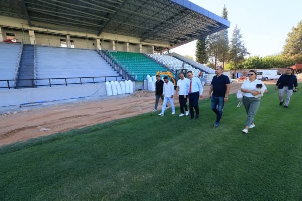 Vali Akbıyık Stad Ekim Ayında Faaliyete Geçecek